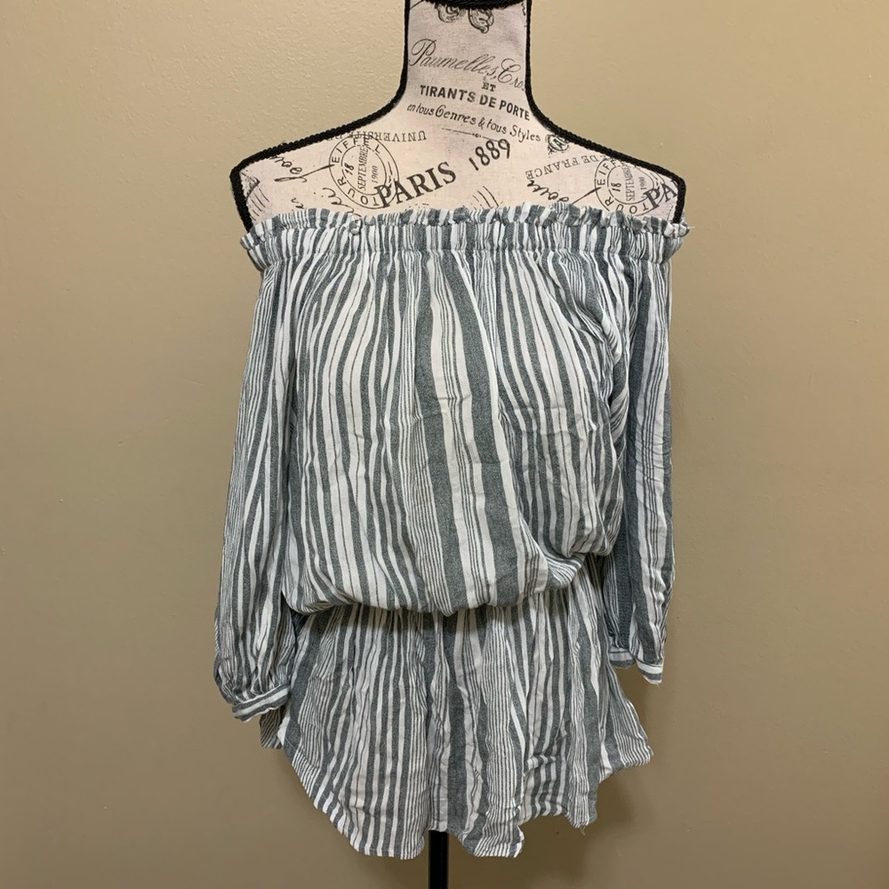 Forever 21 Gray White Striped Off The Shoulder Top Size Small